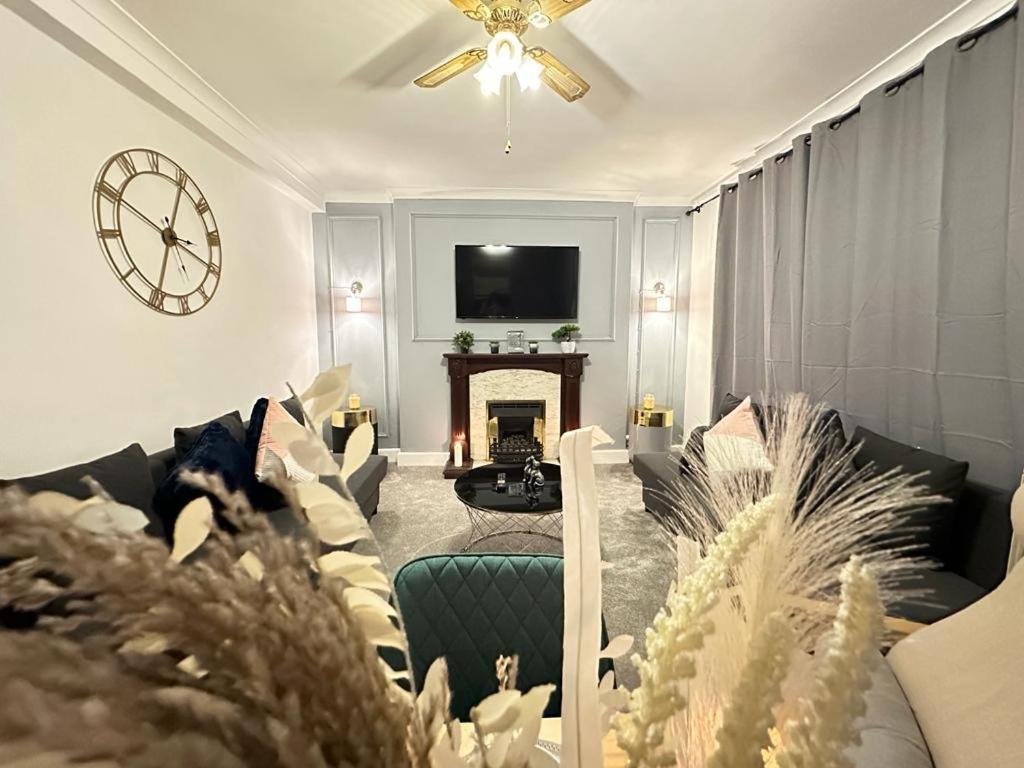 Beautiful Family Apartment Londen Buitenkant foto